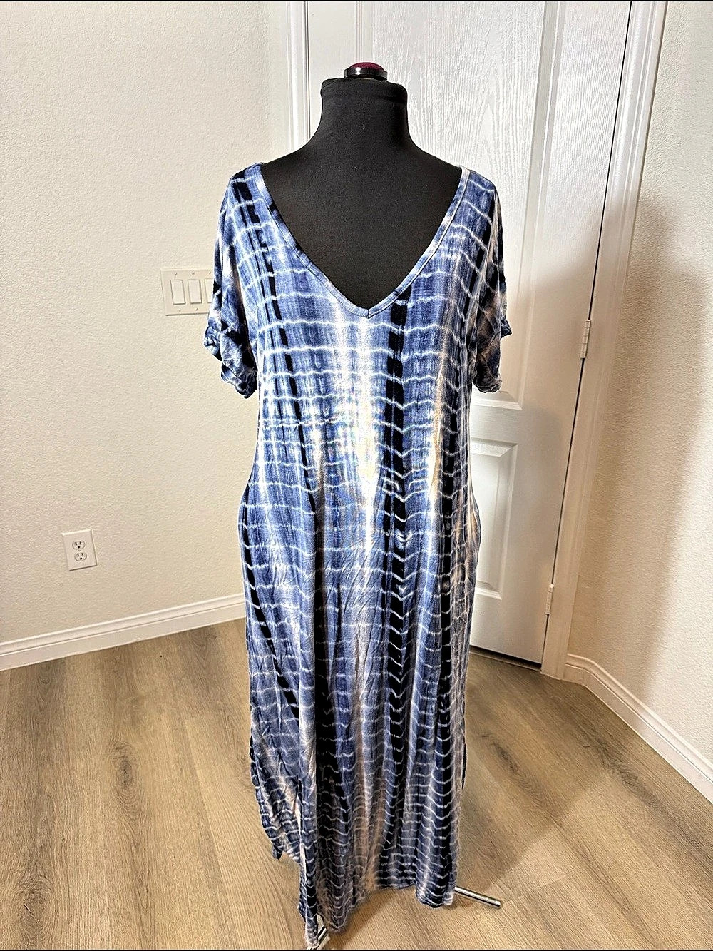 Blue & White tie-dye patterned Maxi Dress Size Large